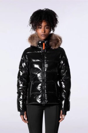 Doudoune glossy cintrée avec capuche en fourrure Olga Bright