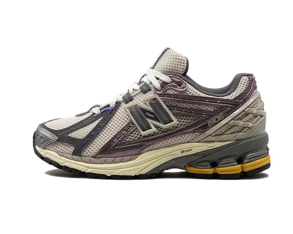 New Balance 1906R Licorice