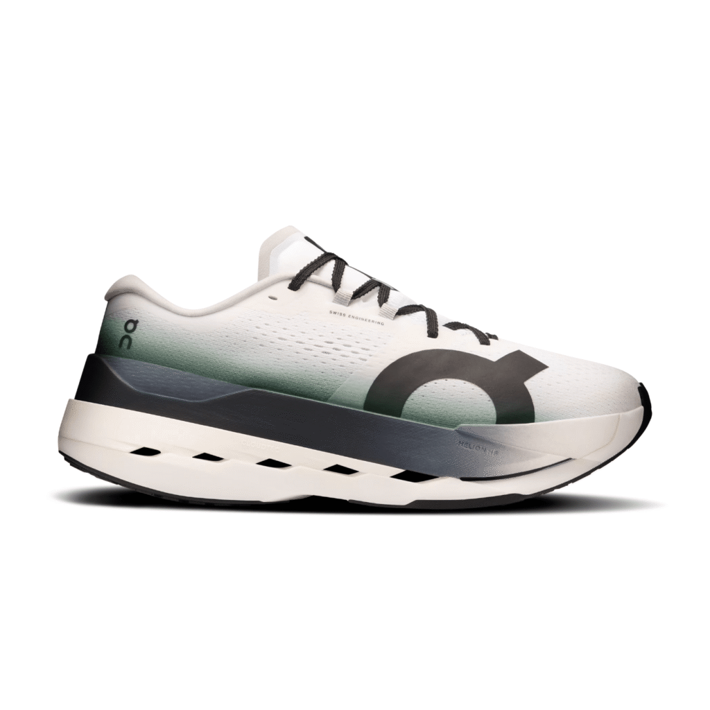 On Running Cloudboom Max blanc noir